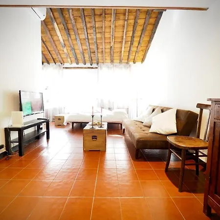 Apartment Romantica Mansarda Di Mascherona Genoa
